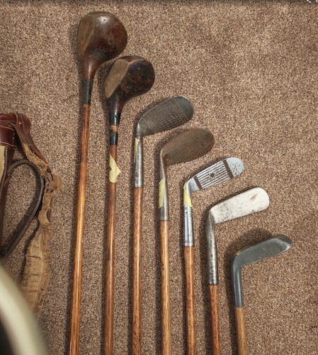 Antique hickory golf set - golf,